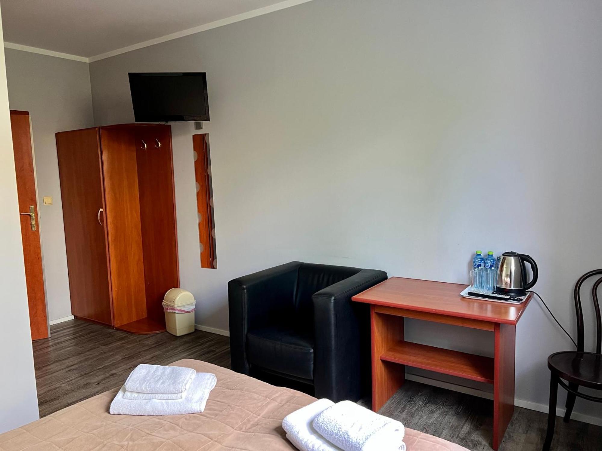 Motel Orzel Szczecinek Exterior photo